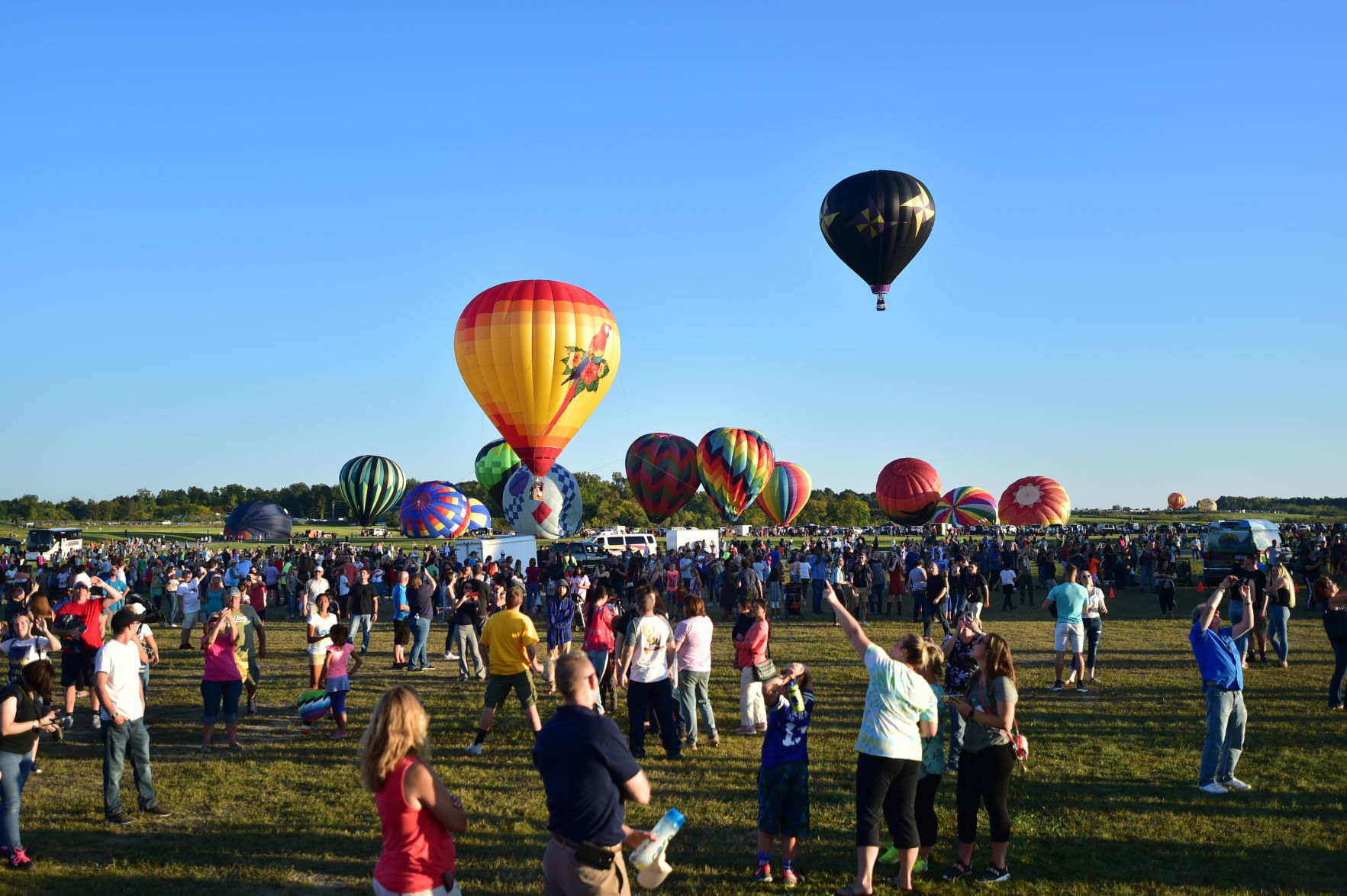 Adirondack Balloon Festival, Saturday evening launch